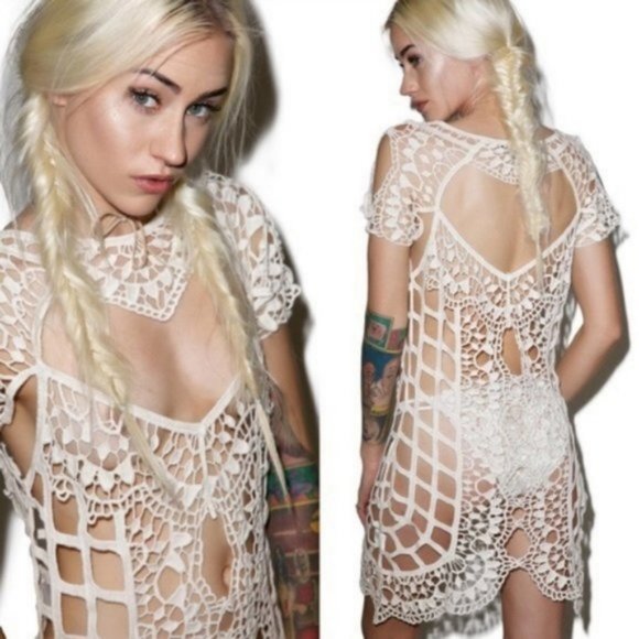 SALE For Love & Lemons Barcelona Crochet Cover-Up - Picture 2 of 8